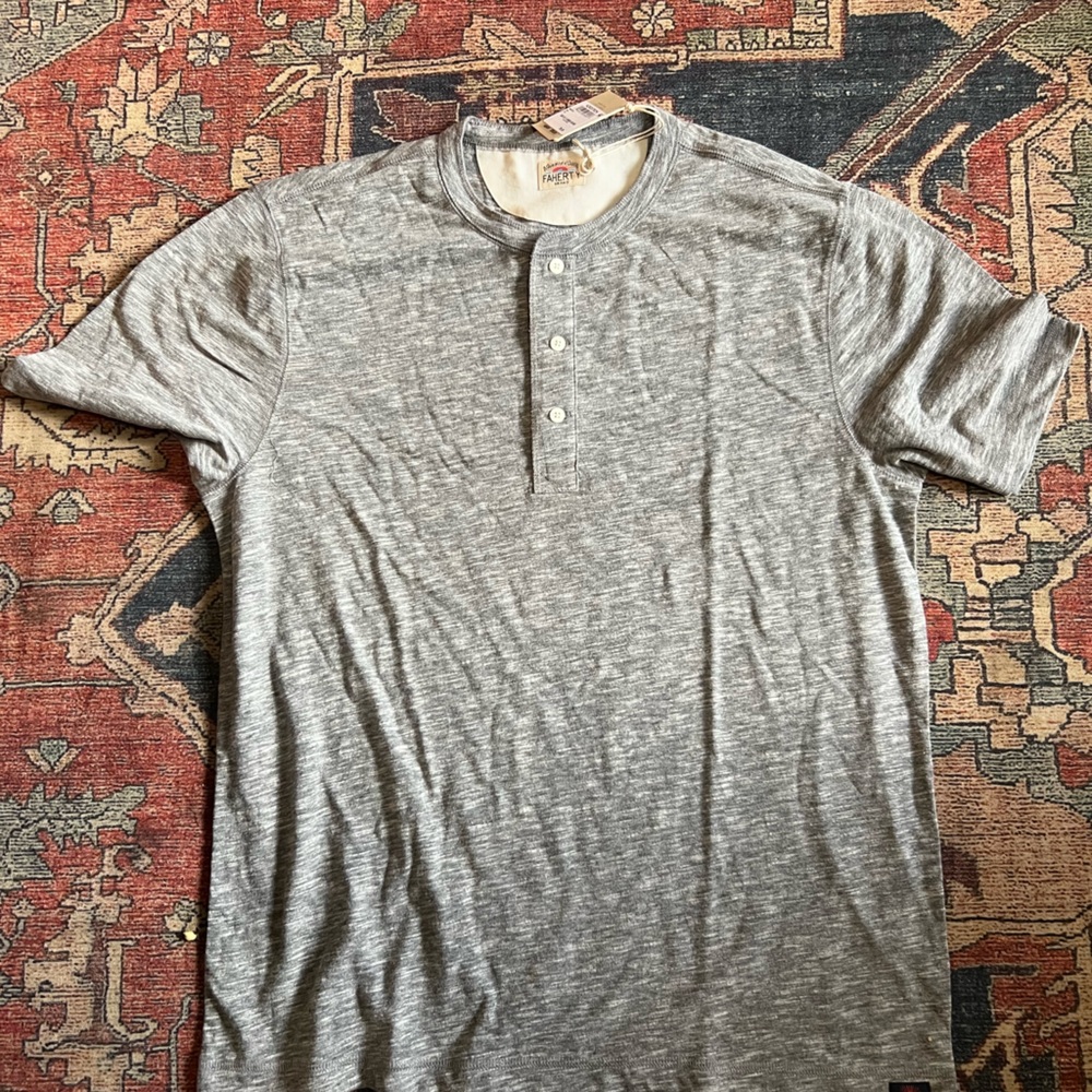 Gray Faherty short sleeve henley NWT